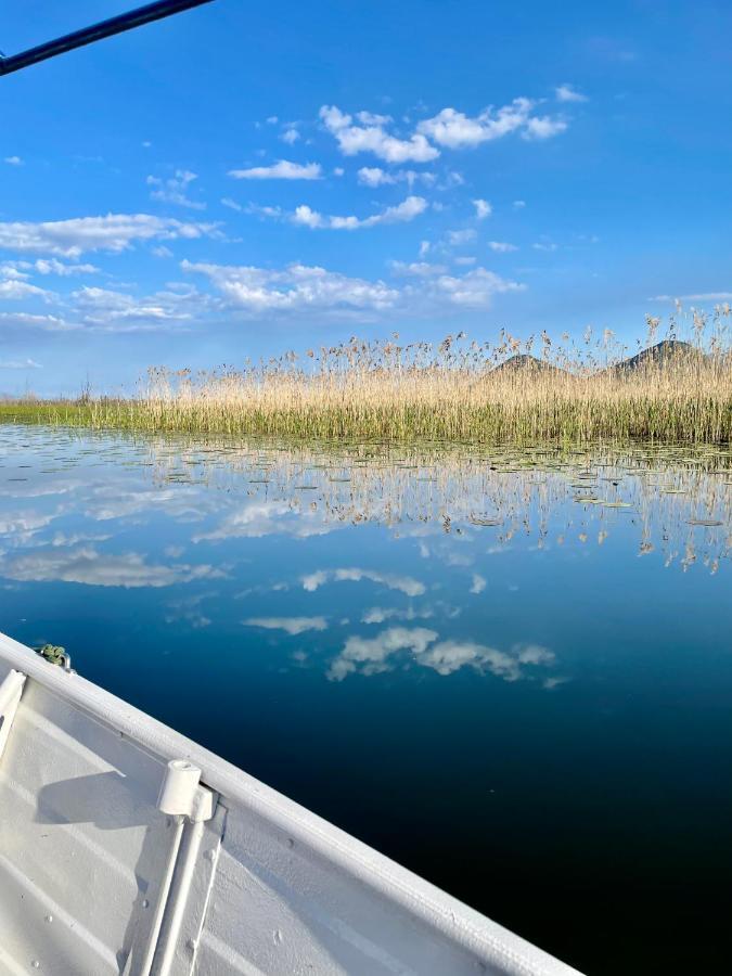 Вілла Lake House Puro Dodosi Екстер'єр фото