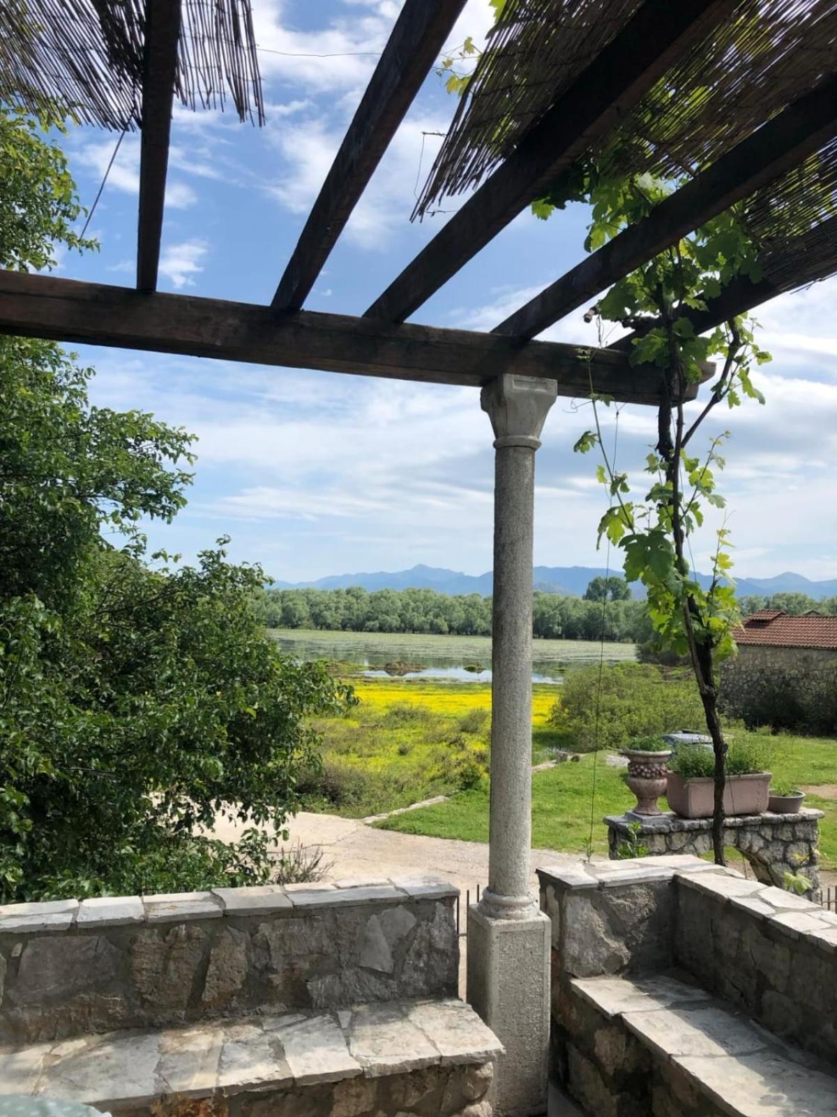 Lake House Puro Dodosi Екстер'єр фото